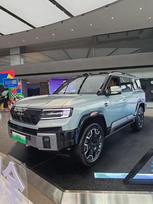 佛山2比亚迪方程豹硬派越野的爆款，英菲尼迪35周年与你共成长